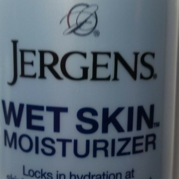 4 Jergens Wet Skin Moisturizer Lotion Monoi Oil - Picture 3 of 13